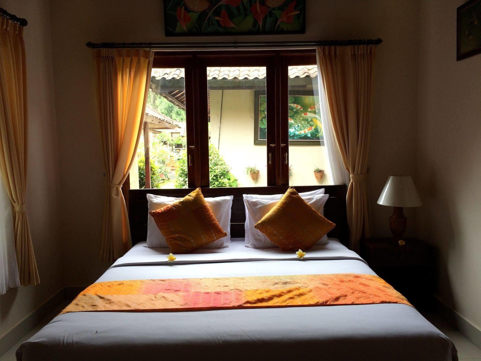 Uma Dewi Guest House Ubud Buitenkant foto